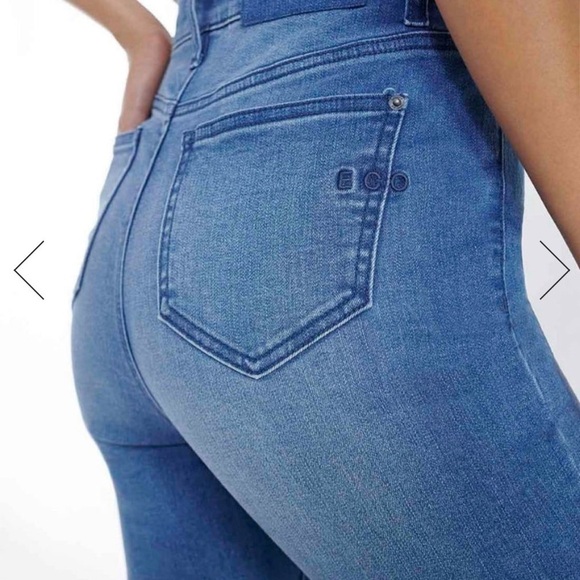 Splendid Denim - Nwot Splendid ECO Mid-rise Straight Leg Jeans